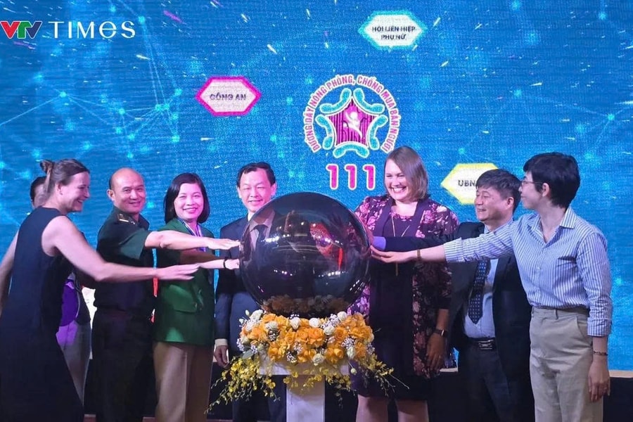 Khai trương Tổng đài điện thoại quốc gia phòng chống, tư vấn, hỗ trợ nạn nhân mua bán người 111