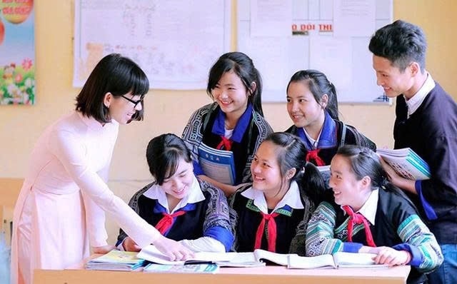 Thiếu nhi vùng DTTS được nâng cao kỹ năng an toàn trên không gian mạng