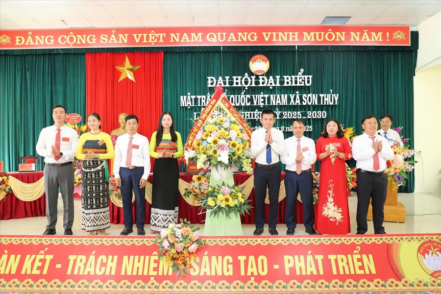 Phát huy sức mạnh đại đoàn kết ở xã biên giới Sơn Thủy