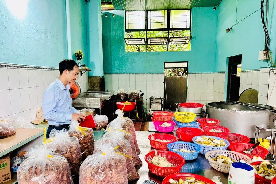 Gia Lai: Vừa kiểm tra đã phát hiện 3 cơ sở vi phạm an toàn thực phẩm