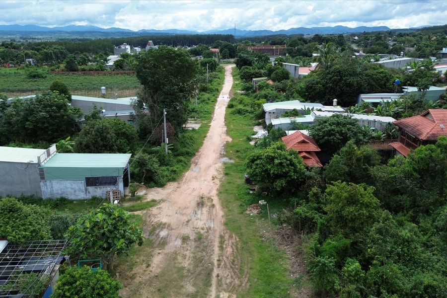 Quảng Ngãi: Người dân hiến gần 7 nghìn m2 đất nhưng gần 18 năm vẫn chưa làm đường