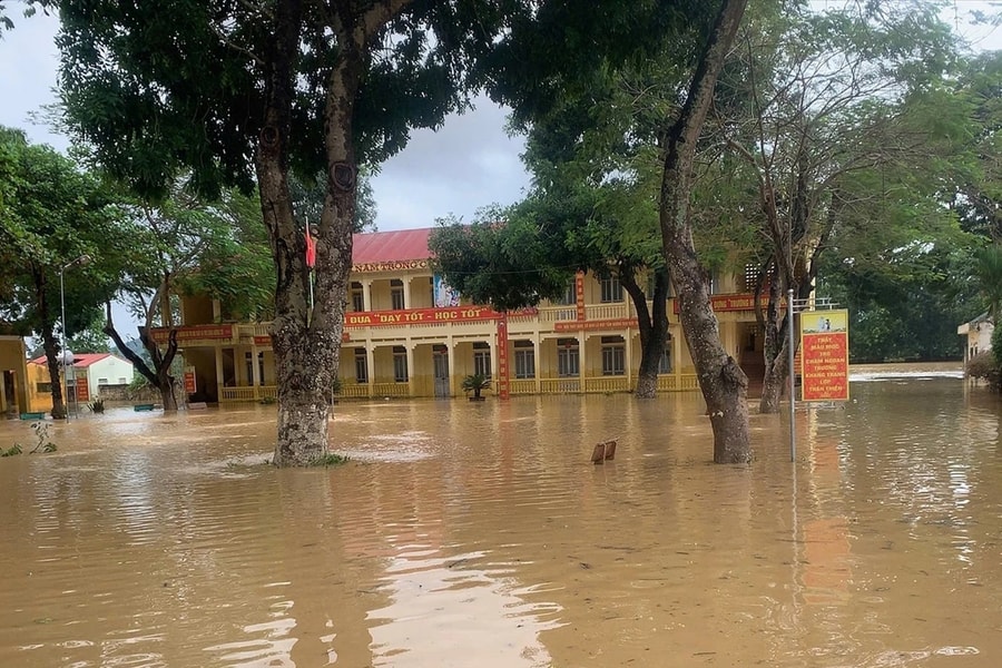 Thanh Hóa: Hơn 120 cơ sở giáo dục phải tạm dừng dạy học sau bão Bualoi