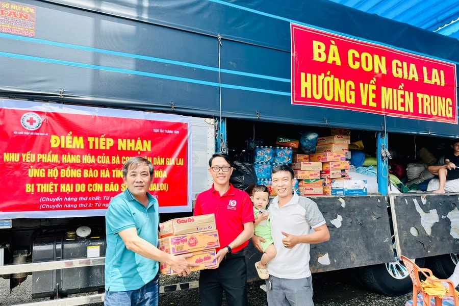 Người dân Gia Lai hướng về đồng bào vùng lũ