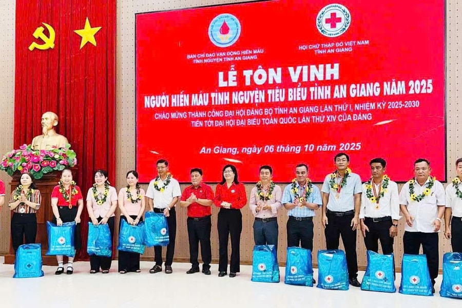 An Giang tôn vinh 471 tập thể, gia đình, cá nhân hiến máu tiêu biểu