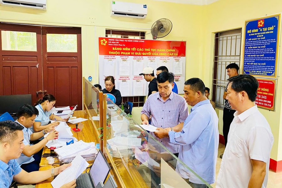 Nghệ An: Ưu tiên triển khai bố trí cán bộ từ các sở, ngành về các xã vùng khó khăn