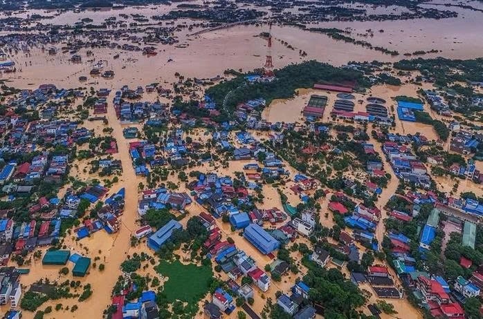 Mưa lũ tại nhiều tỉnh thành miền Bắc - Cấp bách triển khai các biện pháp cứu hộ
