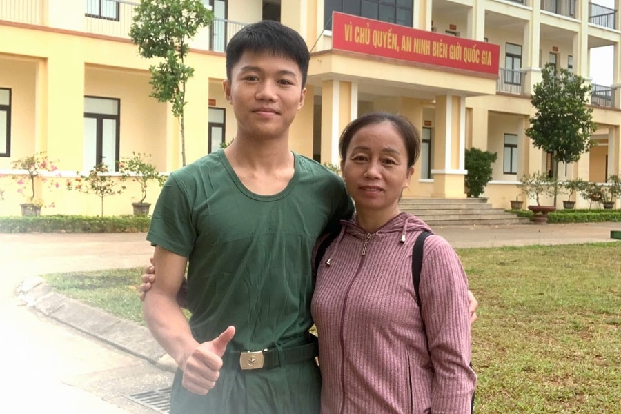 Lỗi hẹn với Học viện Biên phòng vì lý do sức khỏe, nam sinh dân tộc Thái đã được Đại học Vinh tiếp nhận vào nhập học