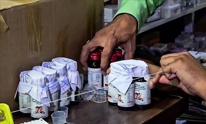Cảnh báo đối với một số loại siro ho của Ấn Độ