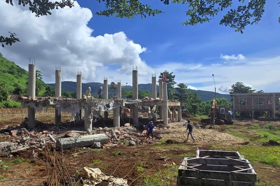 Vì sao công trình Nhà rông làng Ia Gri chưa xây xong đã buộc phải tháo dỡ?