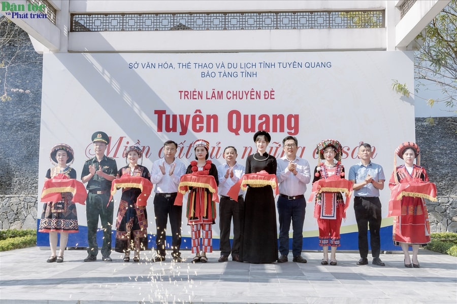 Chiêm ngưỡng miền di sản Tuyên Quang qua 120 khung hình nghệ thuật