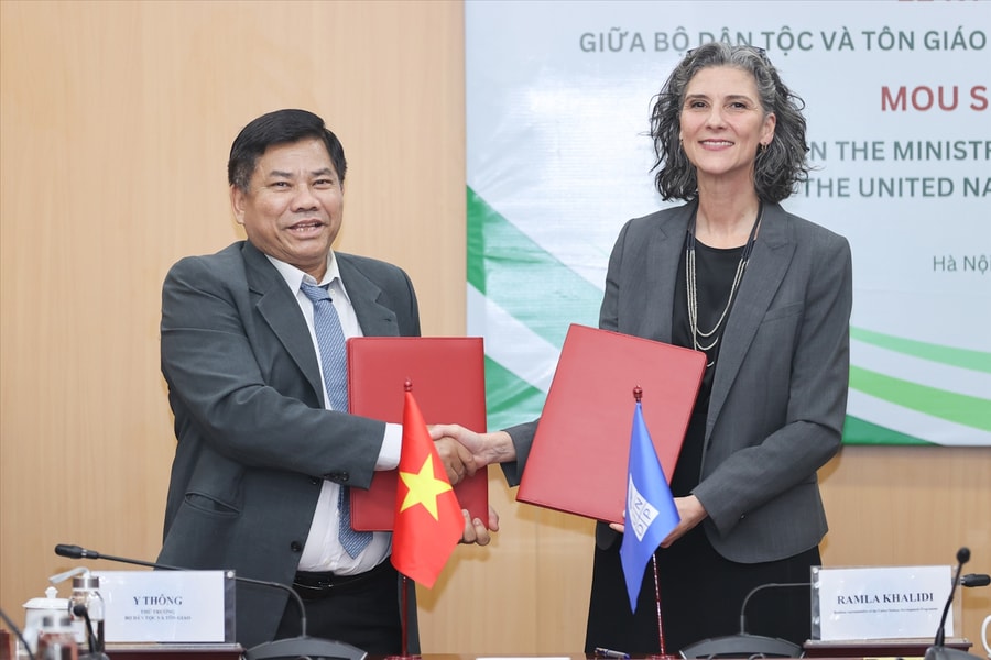 Bộ Dân tộc và Tôn giáo ký Bản Ghi nhớ hợp tác với UNDP