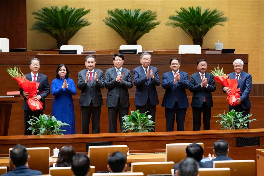Ủy viên Bộ Chính trị Đỗ Văn Chiến được bầu làm Phó Chủ tịch Thường trực Quốc hội