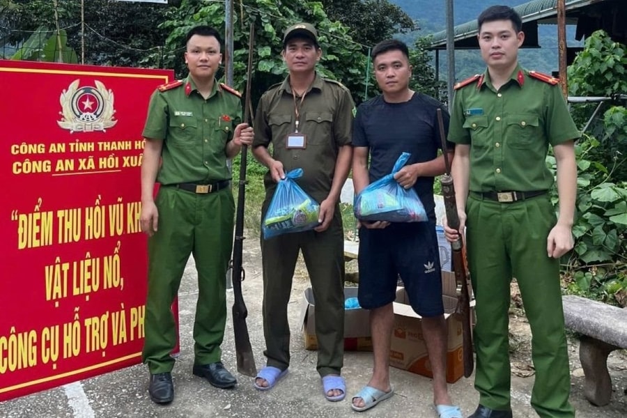 Thanh Hóa: Lan tỏa mô hình “Đổi quà lấy vũ khí” ở vùng cao