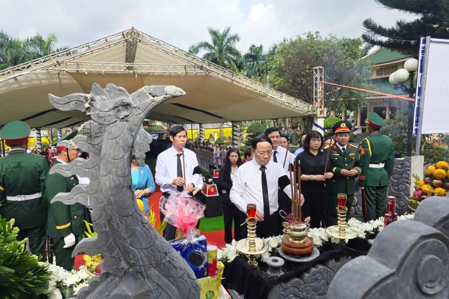 Gia Lai truy điệu, an táng 18 liệt sĩ hy sinh tại xã Ia Boòng