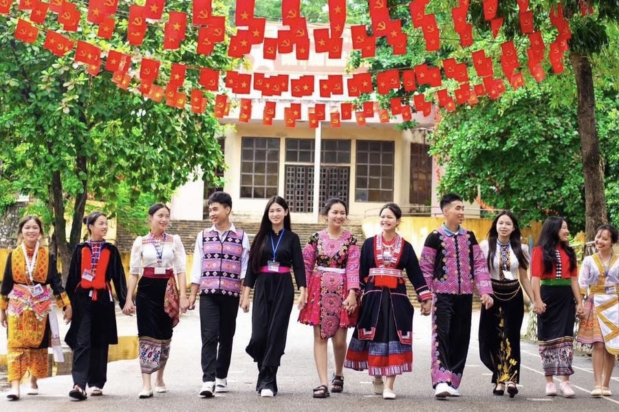 Cần đặc biệt quan tâm phát triển nguồn nhân lực vùng đồng bào DTTS và miền núi