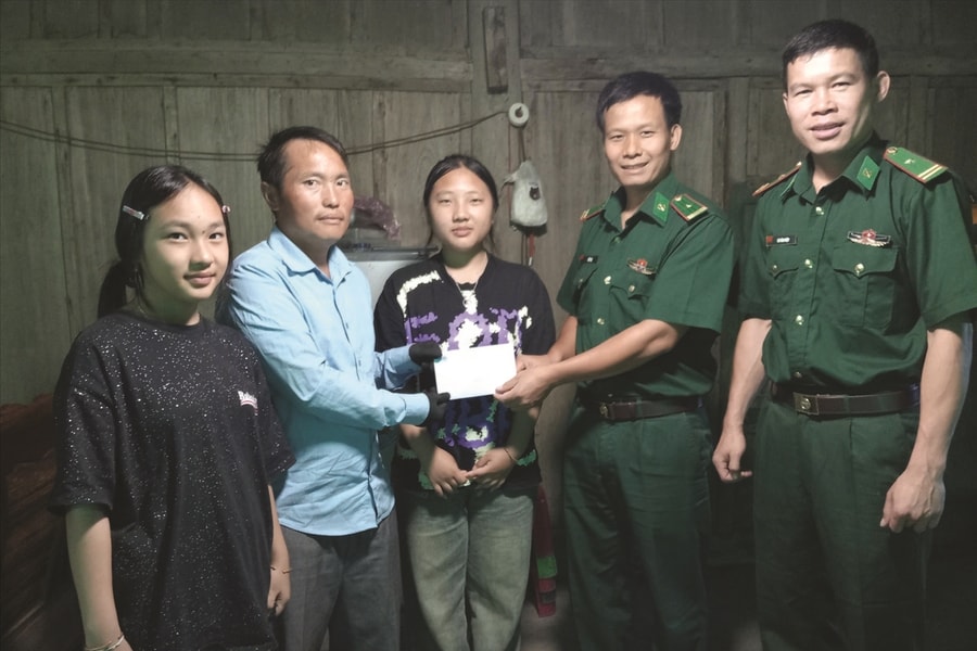 Mô hình "Con nuôi Biên phòng" hiện thực ước mơ đến trường cho nhiều học sinh DTTS