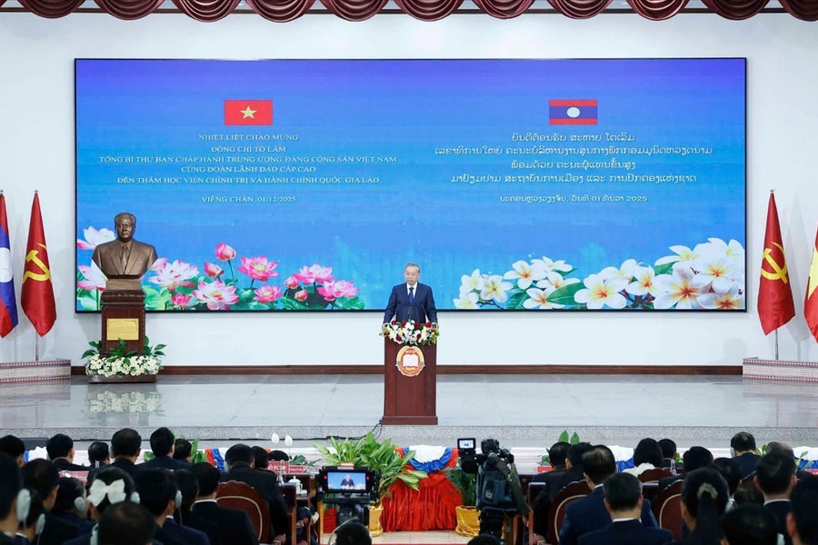 Củng cố hợp tác toàn diện, đẩy mạnh gắn kết chiến lược Việt Nam - Lào trong giai đoạn mới