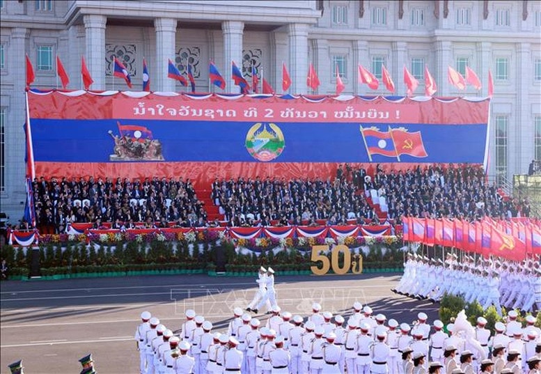 Kỷ niệm trọng thể 50 năm Quốc khánh nước Cộng hòa Dân chủ Nhân dân Lào