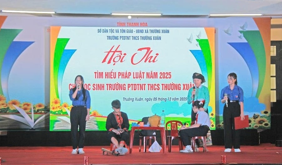 Hội thi tìm hiểu pháp luật tại Trường PTDT Nội trú THCS Thường Xuân