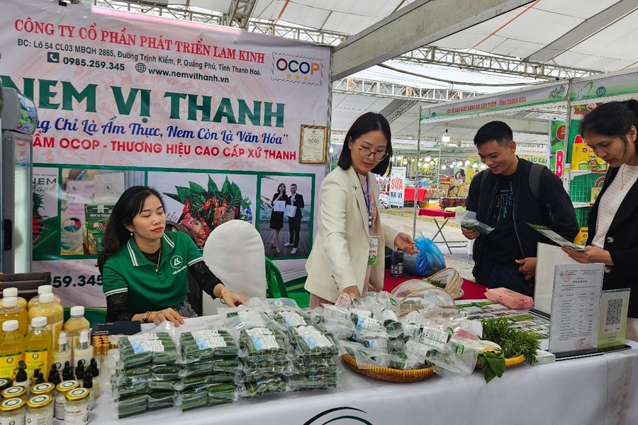 Gần 300 gian hàng hội tụ tại Trưng bày nông sản an toàn Thanh Hóa 2025