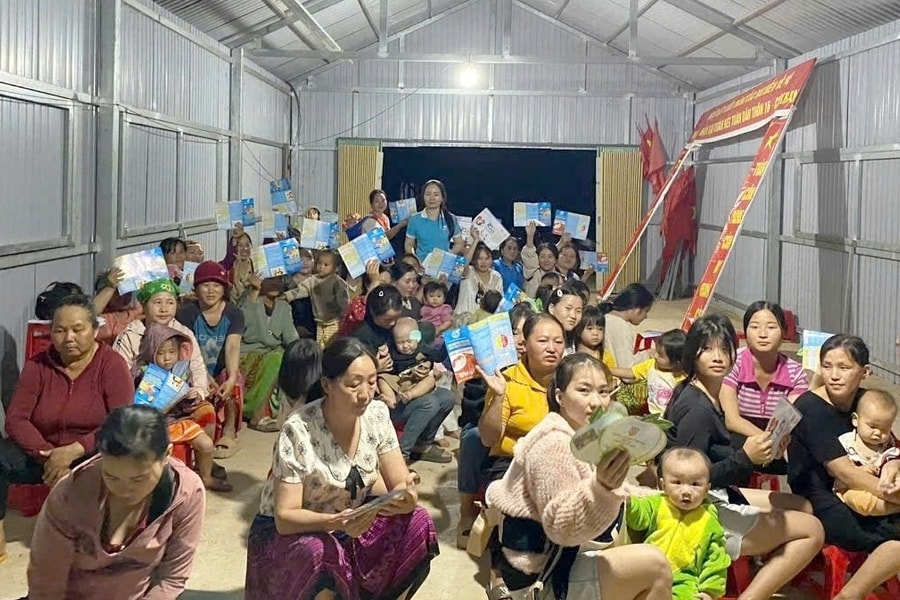 Hội LHPN xã Ea Rốk tổ chức truyền thông bình đẳng giới, tuyên truyền pháp luật