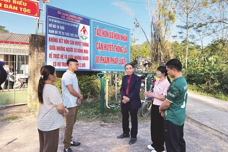 Người có uy tín mở lối phát triển ở Cao Minh