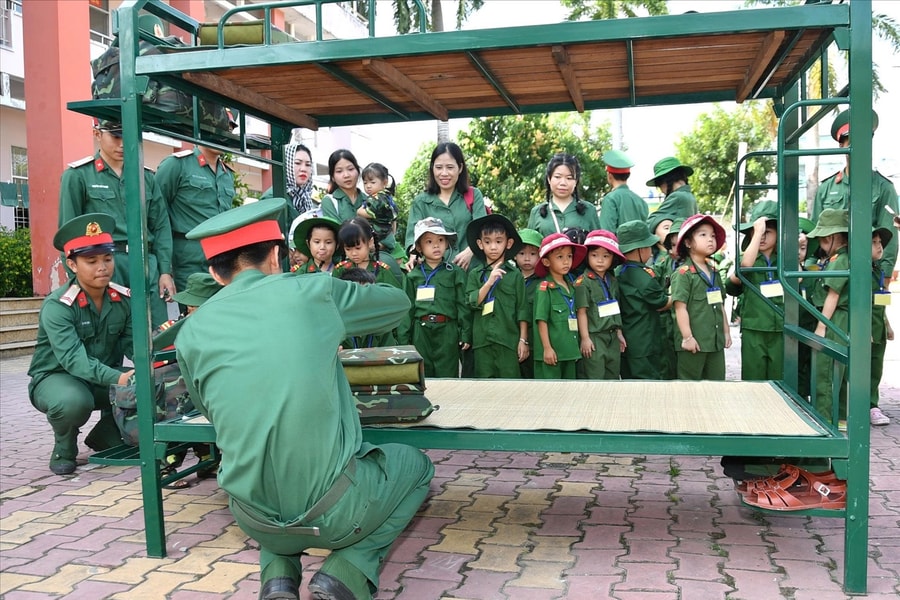 An Giang: Thắm đượm truyền thống, bồi đắp tình yêu “Bộ đội Cụ Hồ” cho thế hệ măng non