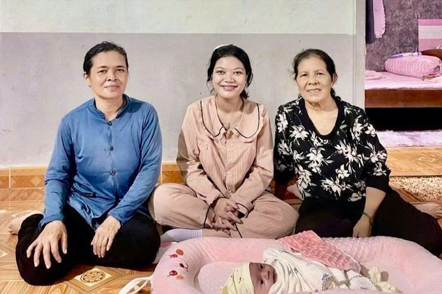 Lực lượng y tế đặc biệt ở vùng đồng bào DTTS
