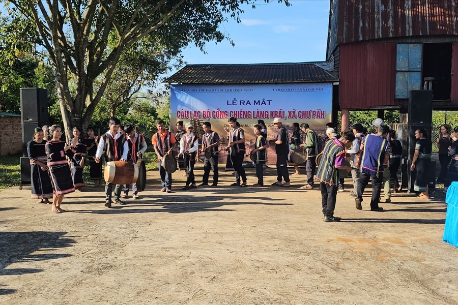Gia Lai ra mắt Câu lạc bộ Cồng chiêng làng Krái