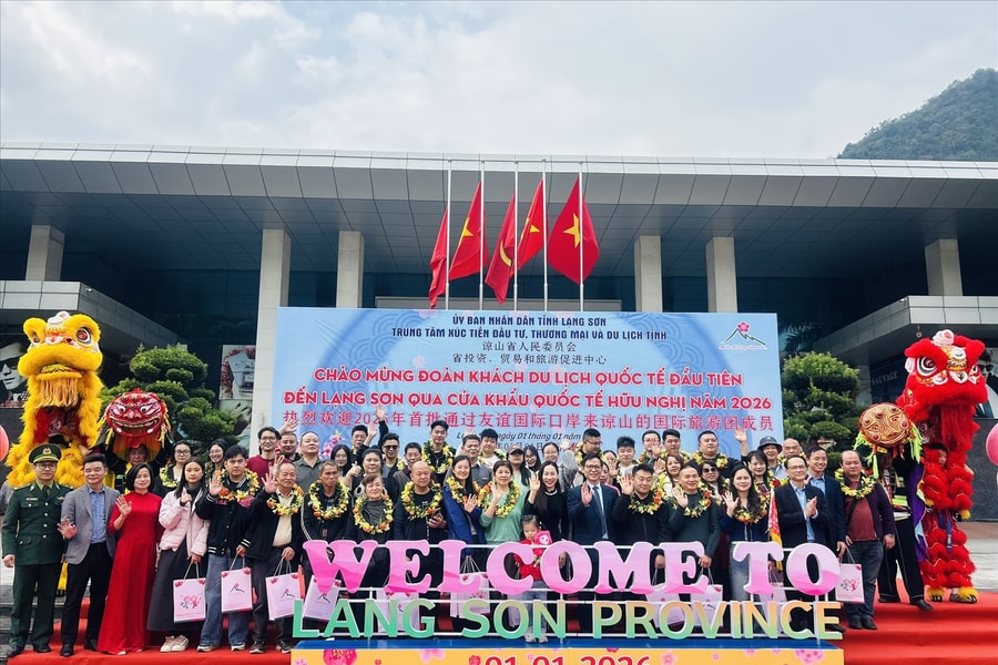 Lạng Sơn chào đón đoàn khách du lịch quốc tế đầu tiên năm 2026