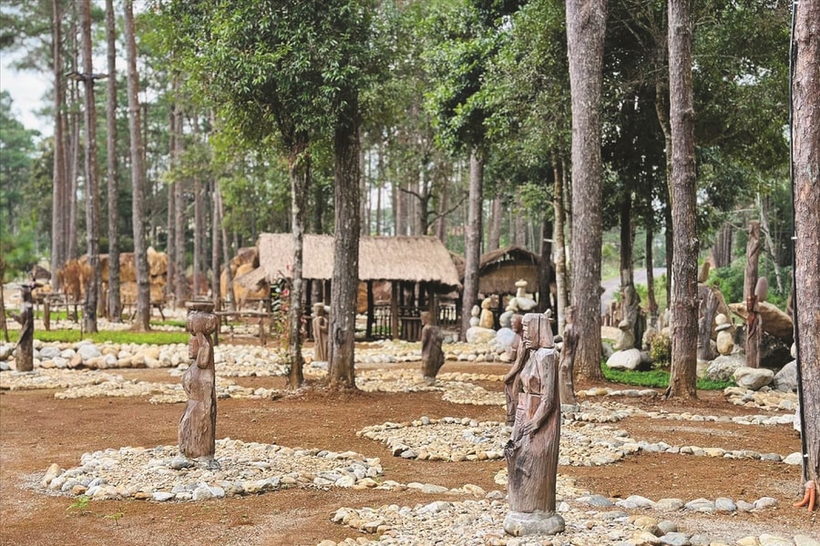 Vườn tượng kể chuyện thời gian