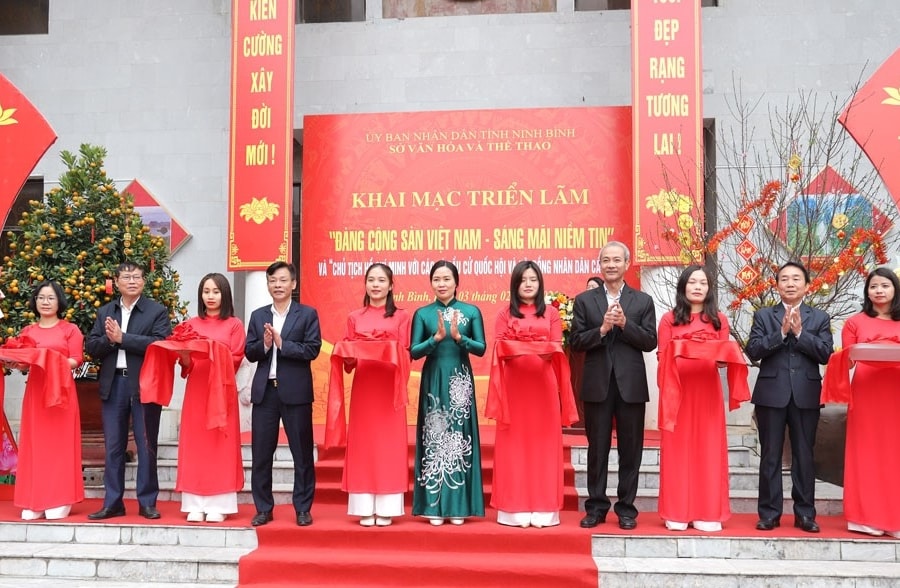 Ninh Bình: Khai mạc Triển lãm chuyên đề mừng Đảng, mừng Xuân Bính Ngọ 2026