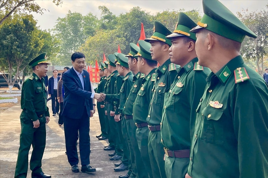 Đoàn công tác của Quốc hội, Bộ Dân tộc và Tôn giáo thăm và chúc Tết Đồn Biên phòng Ia O và Nhân dân xã Ia Krái