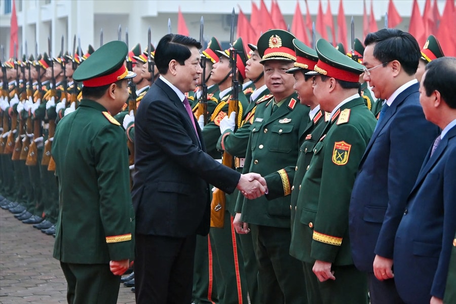 Chủ tịch nước Lương Cường thăm, chúc Tết Quân khu 2 và Sư đoàn 316