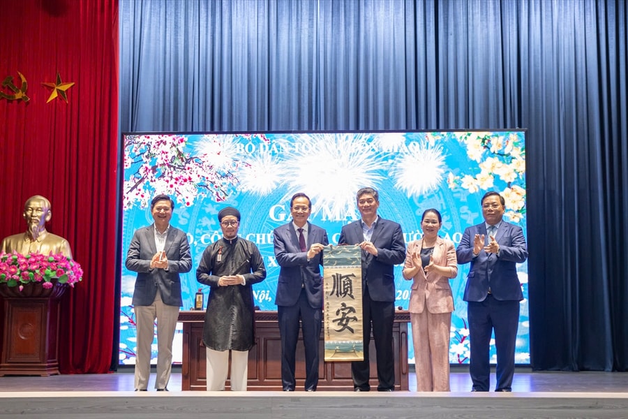 Bộ trưởng Đào Ngọc Dung: Tập trung cho cơ sở, lấy “4 chữ an” làm mục tiêu tối thượng