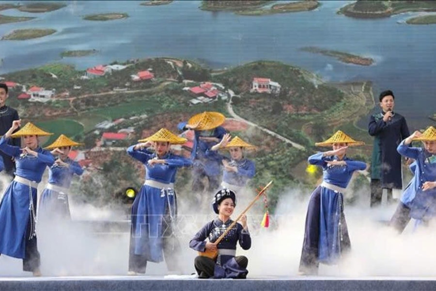 Say đắm không gian Hội hát Sloong hao Bắc Ninh