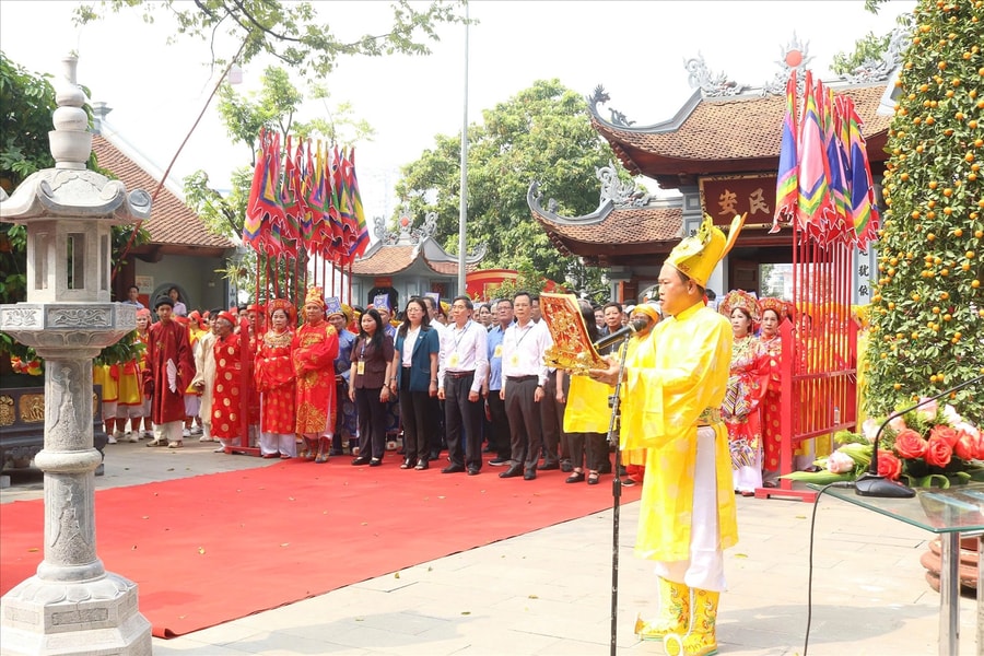 Đi hội Xuân đền Thượng ngày Rằm tháng Giêng