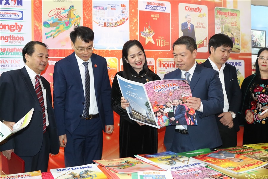 Khai mạc Hội Báo Xuân Xứ Lạng