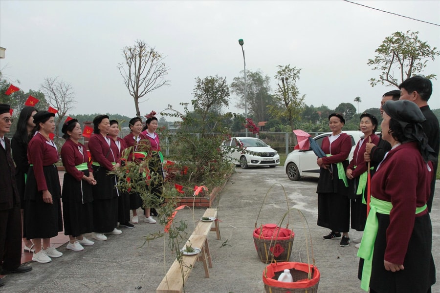 Đám cưới người Sán Dìu - Một cách trao truyền nét đẹp văn hóa truyền thống