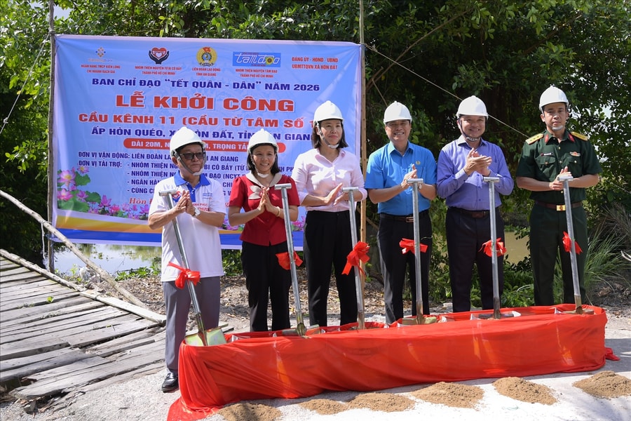Thêm cây cầu dân sinh cho đồng bào Khmer từ chương trình Tết Quân - Dân tại An Giang