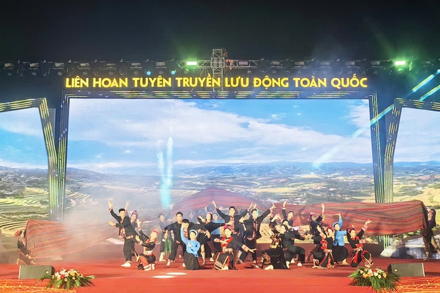 Liên hoan Tuyên truyền lưu động toàn quốc 2026: “Đi từng ngõ, gõ từng nhà”