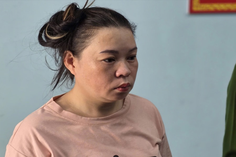 Bắt người phụ nữ gây rối, hành hung nhân viên gác chắn đường sắt