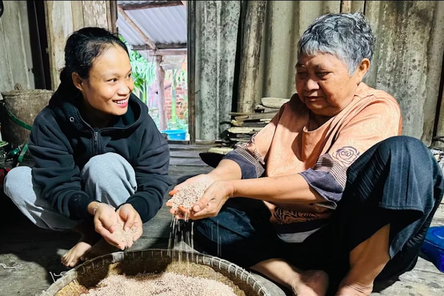 Đồng bào Chăm, Ba Na giữ sinh kế cha ông để lại từ  “hạt ngọc trời”