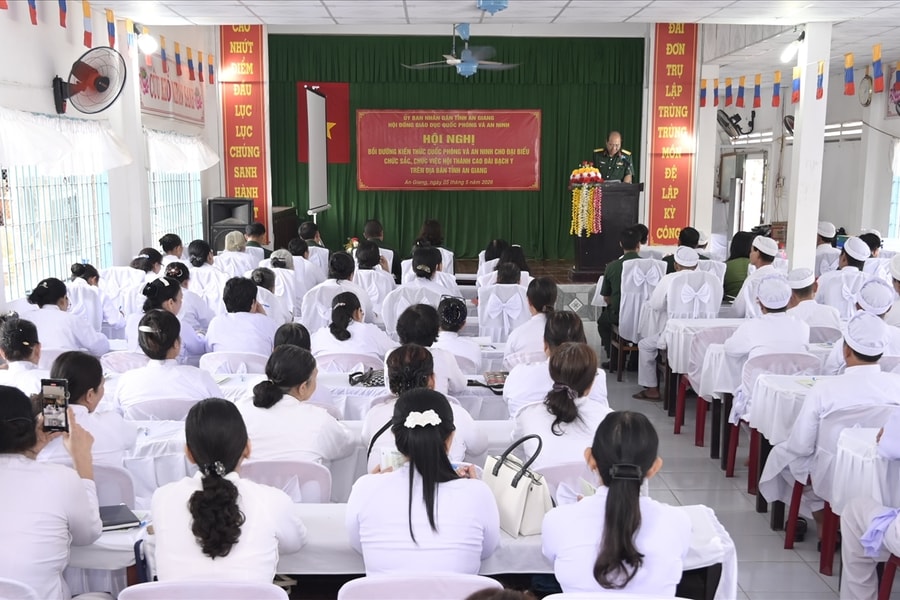 An Giang: 200 chức sắc, chức việc được bồi dưỡng kiến thức quốc phòng và an ninh