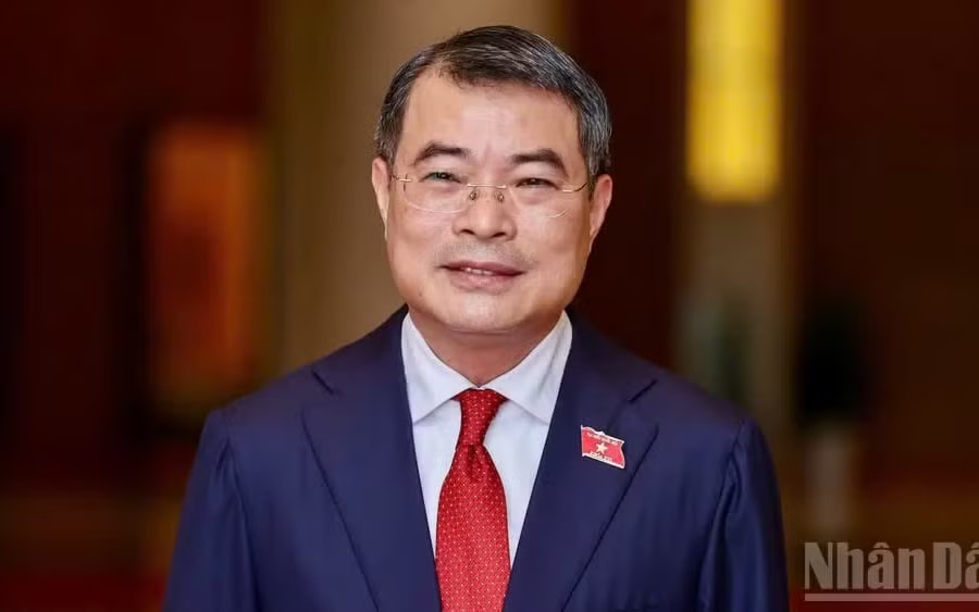 Thủ tướng Lê Minh Hưng lên đường tham dự Hội nghị cấp cao ASEAN lần thứ 48 tại Philippines