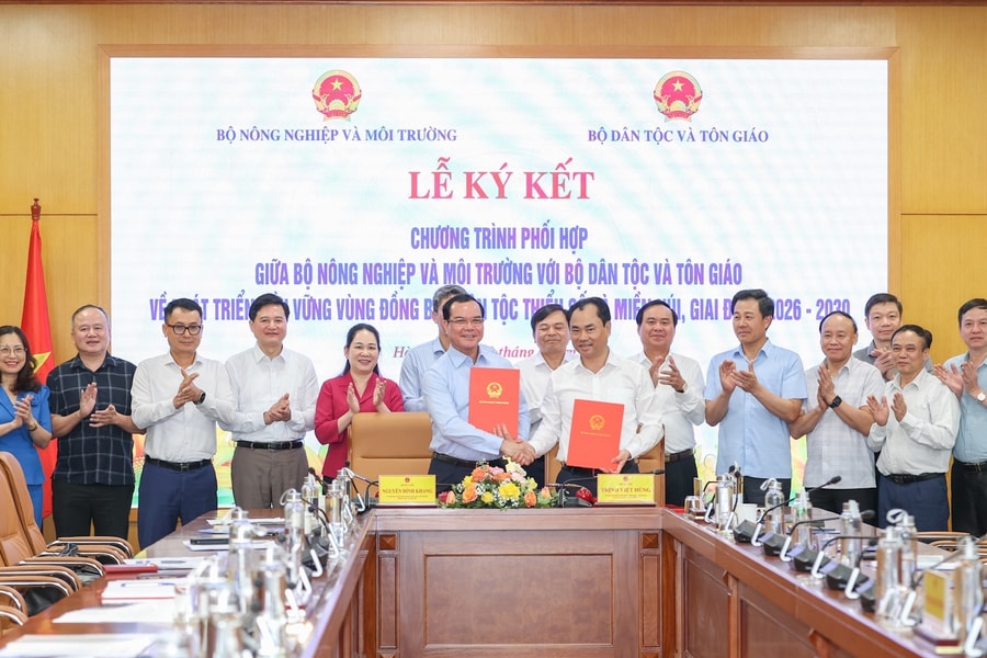Hai bộ "bắt tay" nâng cao đời sống người dân vùng đồng bào dân tộc thiểu số, miền núi