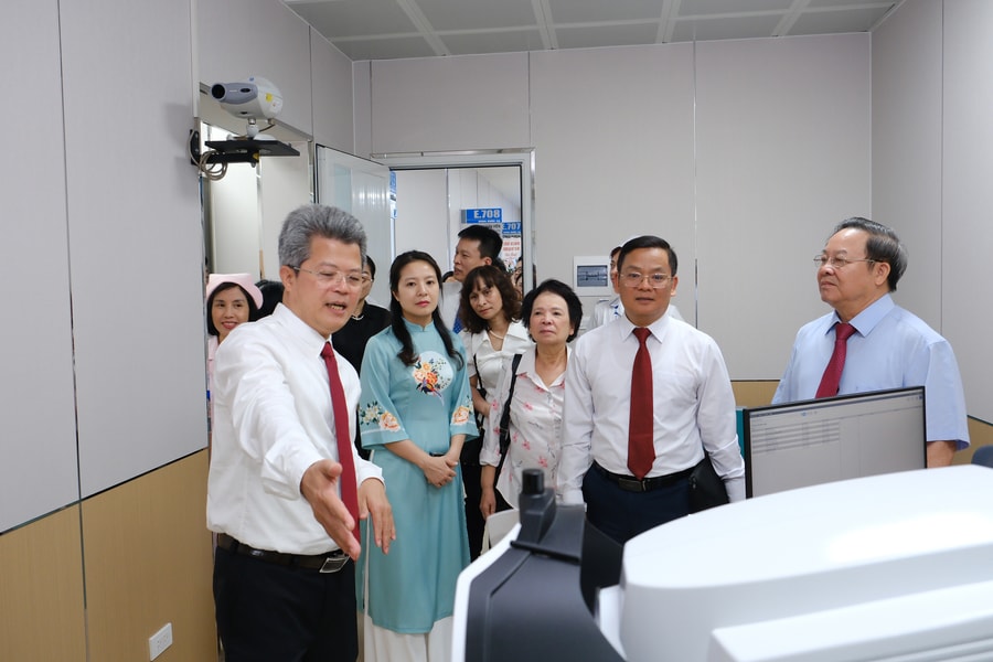 Bệnh viện Mắt Trung ương mở rộng dịch vụ điều trị tật khúc xạ chất lượng cao cho người dân