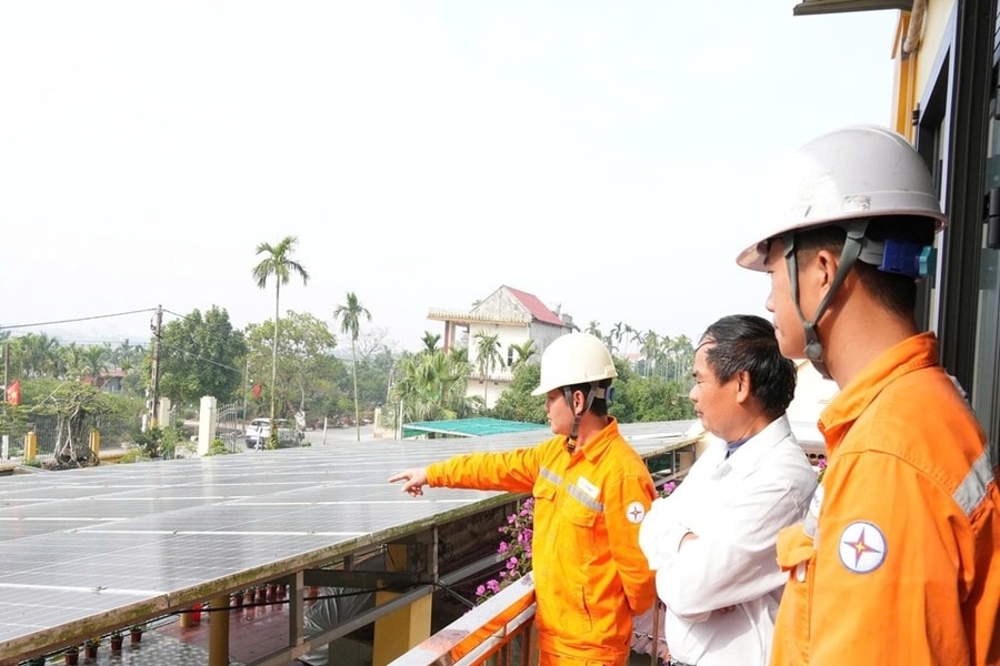 EVNNPC: Đồng bộ giải pháp bảo đảm điện mùa nắng nóng và nâng cao hiệu quả vận hành hệ thống