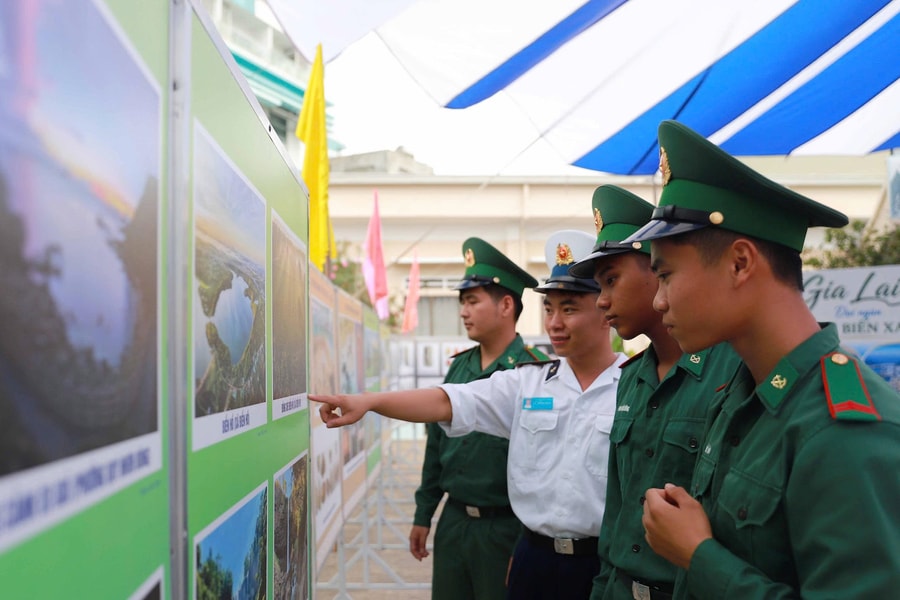 Đất và người Gia Lai qua ống kính