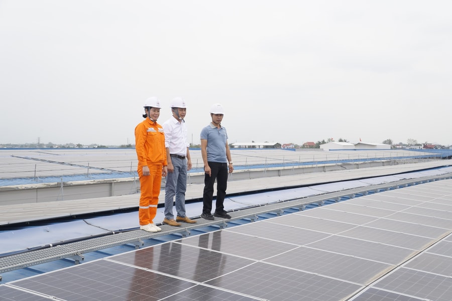 Lan tỏa thói quen sử dụng điện mặt trời ở miền núi Thanh Hóa